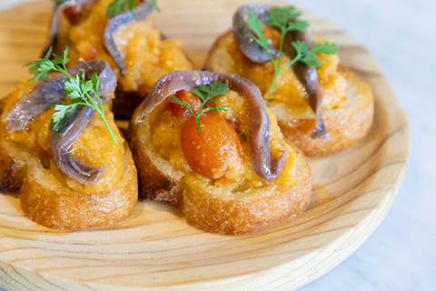 パン・コン・トマテ